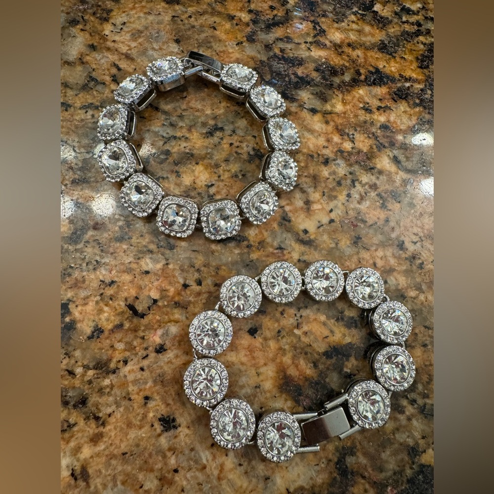 Women’s bracelets